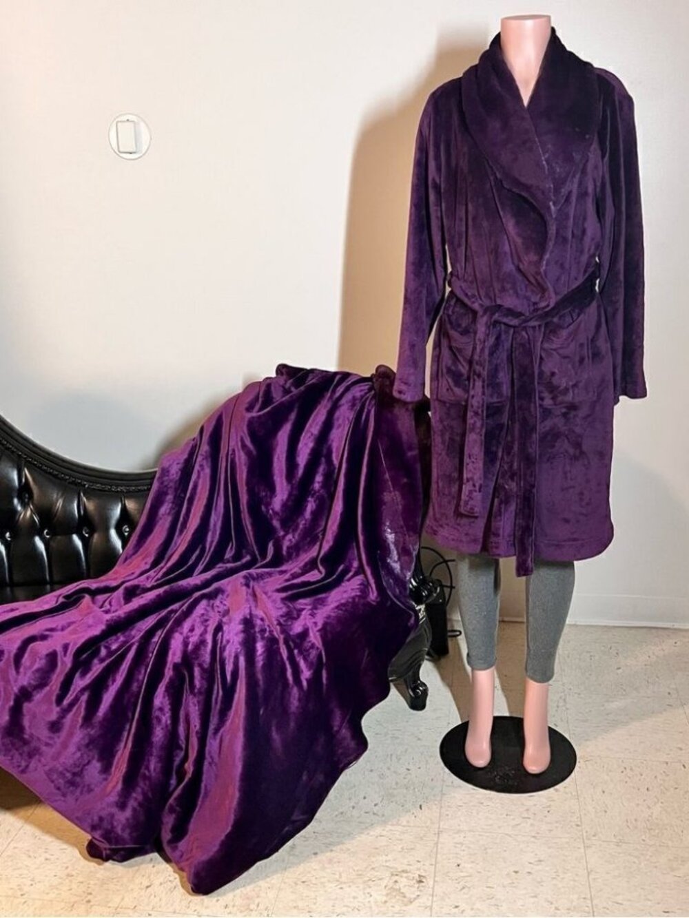 Berkshire Blanket VelvetLoft Plush Luxury Spa Robe with Velvet Soft Throw Set